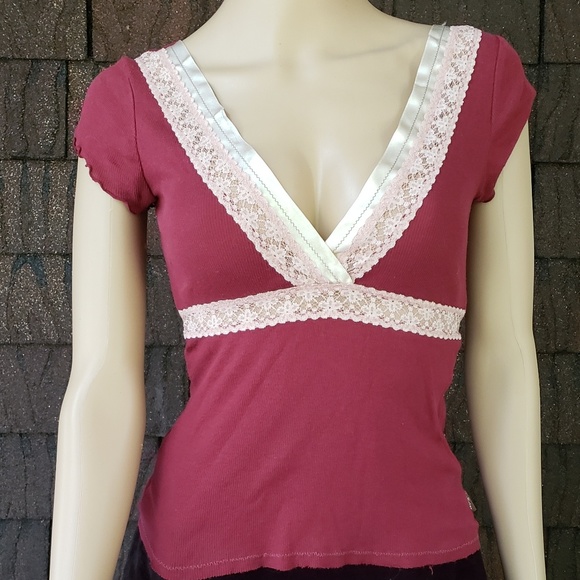 Satin and Lace low cut Hollister Top - Picture 1 of 4